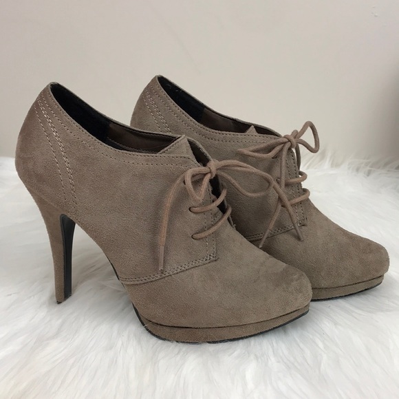 XAppeal Tan bootie size 6 - Picture 1 of 7